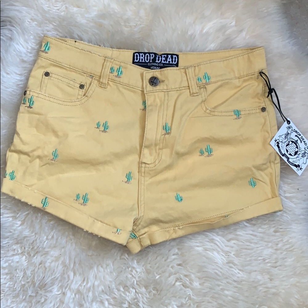 Drop Dead Cactus Yellow Shorts M